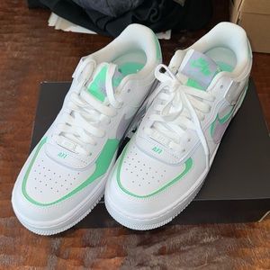 Women’s Nike AF1 Shadow